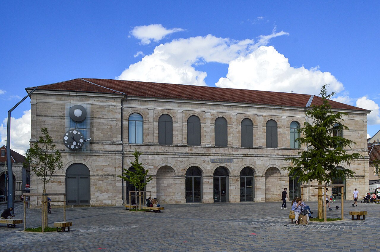 1280px-Besançon,_le_musée_des_Beaux-Arts_et_dArchéologie_(2)